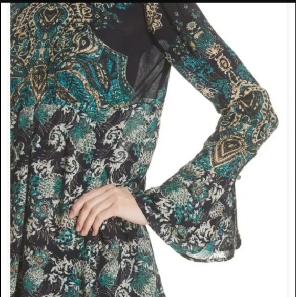 Free People Women's Lady Luck‎ Printed Long Bell Sleeve Tunic Dress   Sz M - Picture 14 of 15